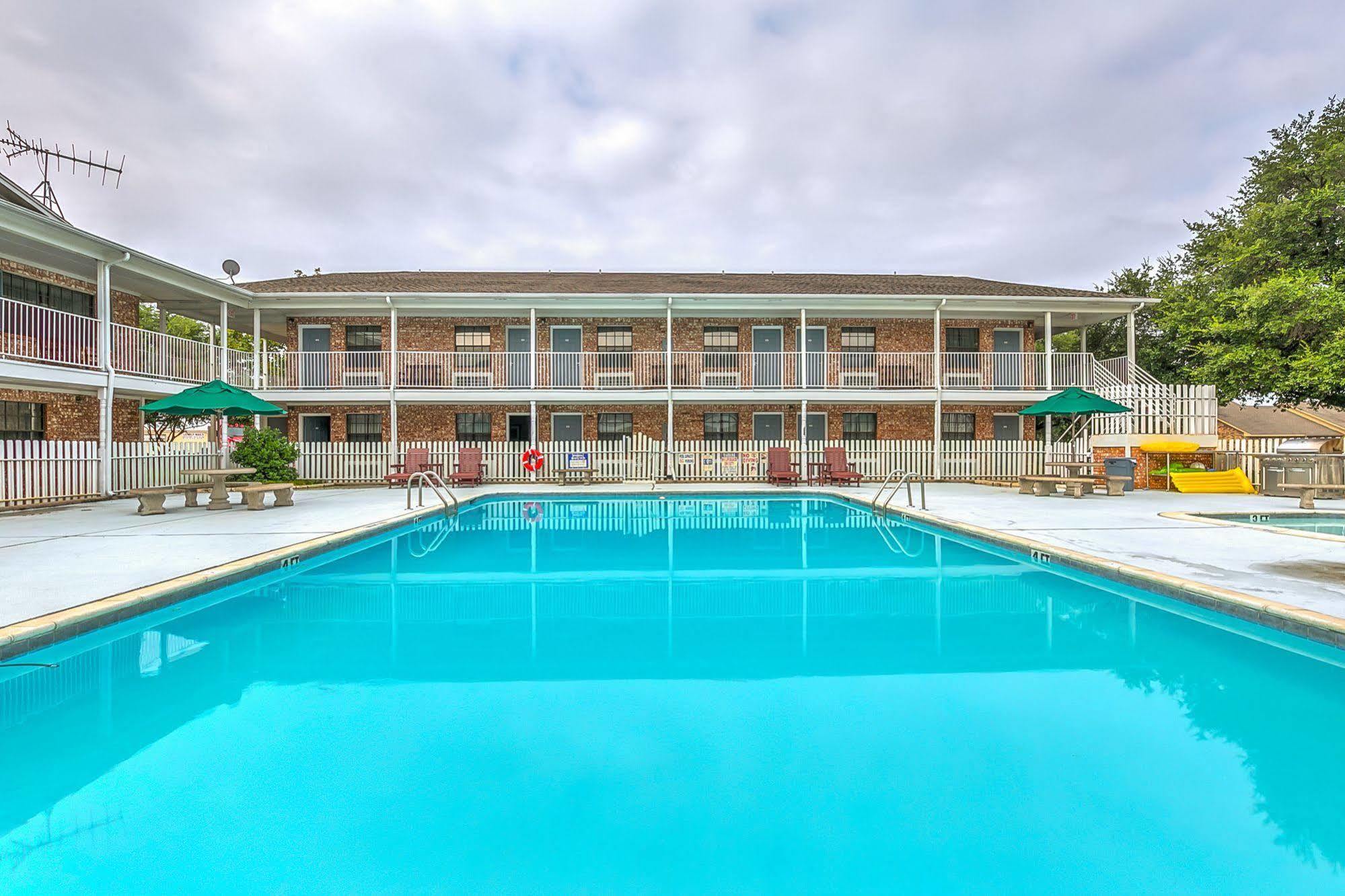 Lake View Inn Granbury Exteriér fotografie